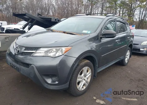 2014 Toyota Rav4 Le z USA, uszkodzony, nr VIN JTMBFREVXED058679